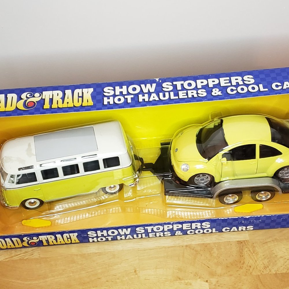 ROAD & TRACK Yellow VW Van & Beetle Die Cast Model